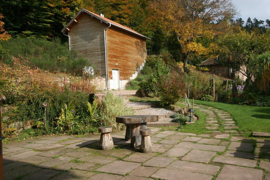Auberge Du Ruxelier Hotell Cheniménil Exteriör bild