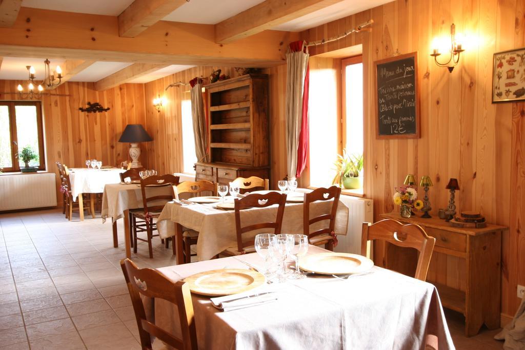 Auberge Du Ruxelier Hotell Cheniménil Exteriör bild