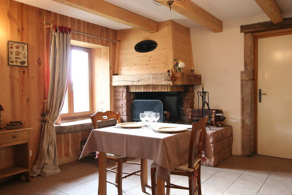 Auberge Du Ruxelier Hotell Cheniménil Exteriör bild